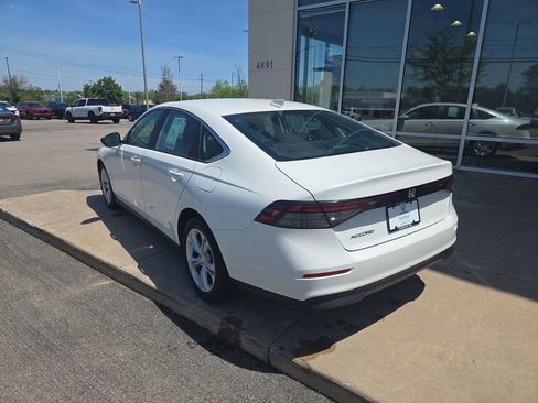 Certified 2023 Honda Accord LX image 5