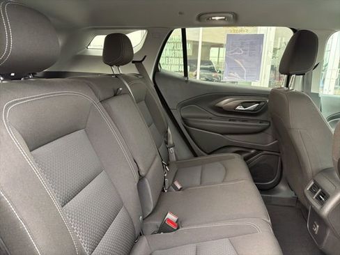 Used 2023 GMC Terrain SLE w/ Driver Convenience Package image 27