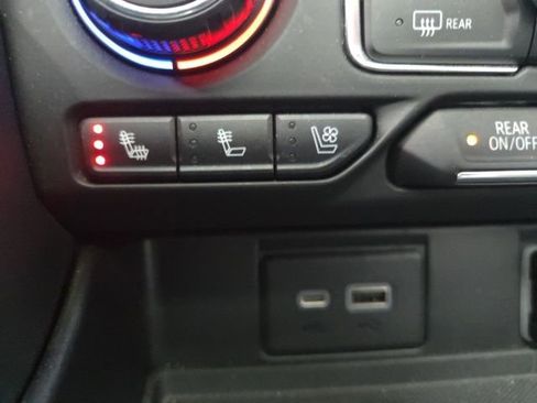 Used 2023 Chevrolet Tahoe Premier image 42