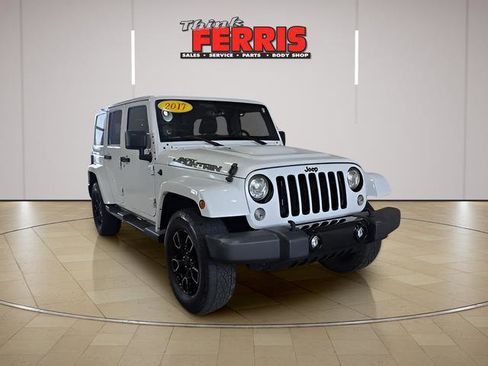 Used 2017 Jeep Wrangler Unlimited Sahara AWD/4WD image 7