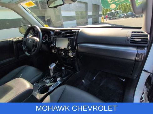 Used 2023 Toyota 4Runner TRD Off-Road Premium w/ Moonroof Package AWD/4WD image 30