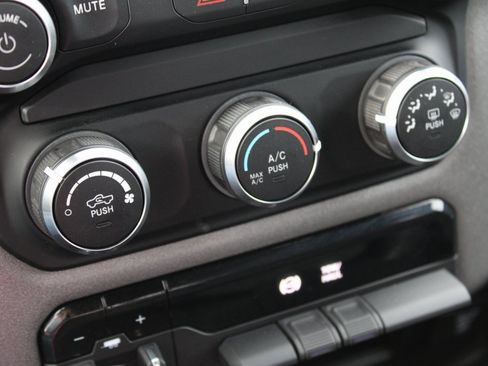 Used 2021 RAM 3500 Tradesman image 22