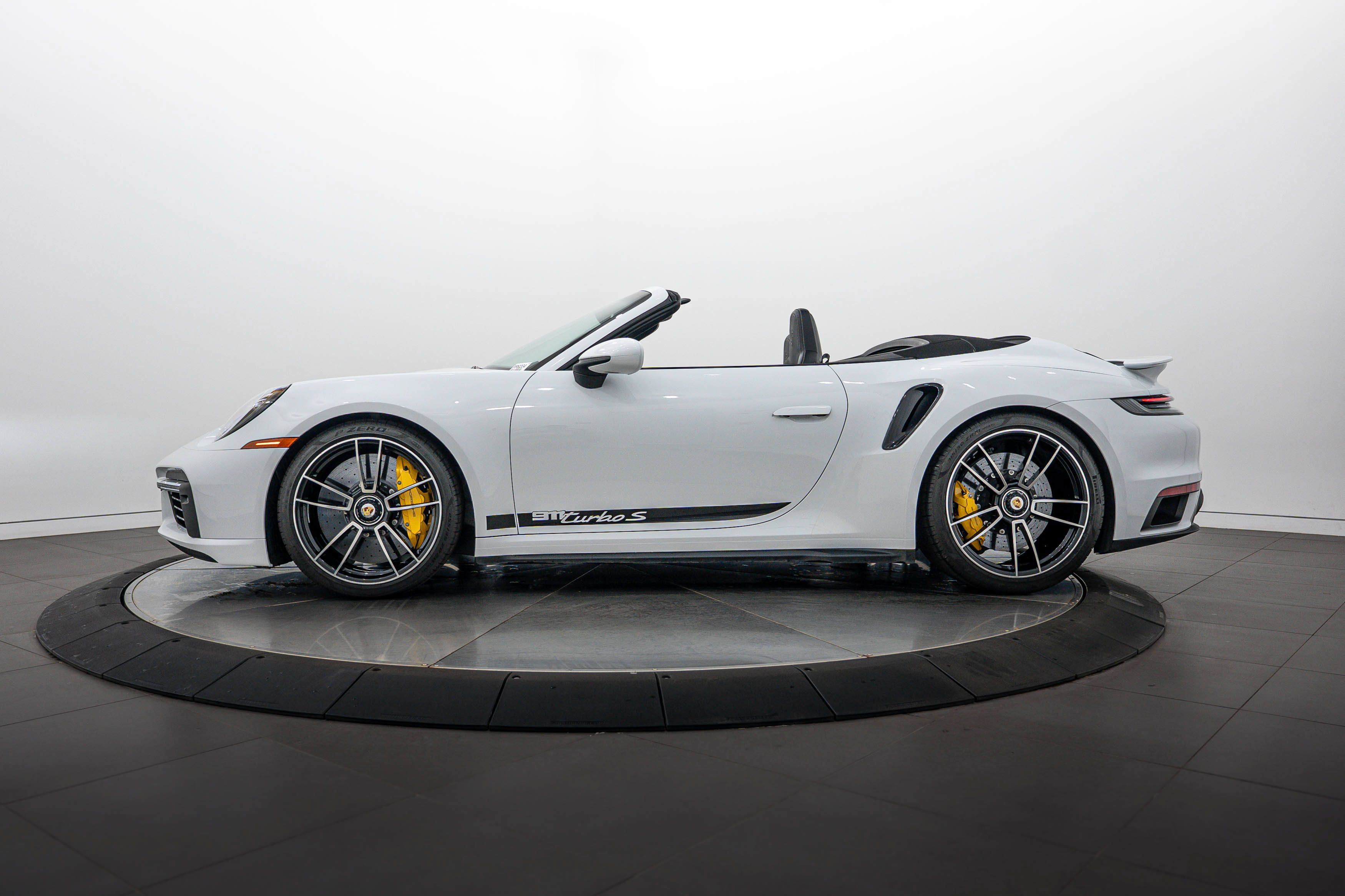 Certified 2022 Porsche 911 Turbo S AWD/4WD image 2