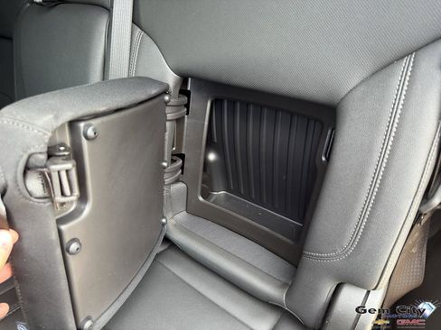 Used 2024 Chevrolet Silverado 2500 LTZ w/ LTZ Convenience Package image 13