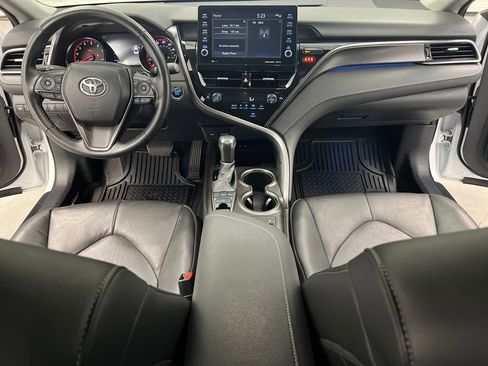 Used 2024 Toyota Camry XSE image 33