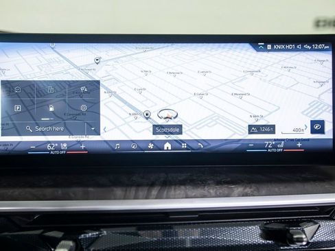 Used 2025 BMW X6 xDrive40i w/ Climate Comfort Package image 34