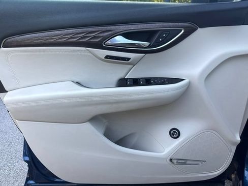 Used 2023 Buick Envision Avenir AWD/4WD image 10
