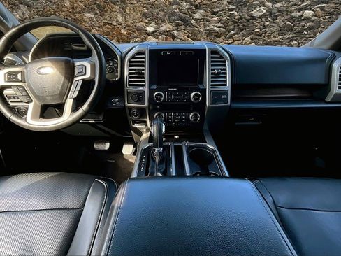 Used 2016 Ford F150 Lariat w/ Equipment Group 502A Luxury image 13