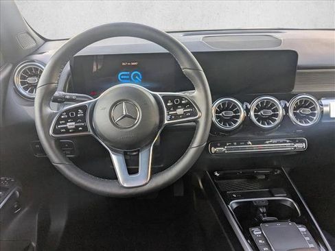 Used 2023 Mercedes-Benz EQB 350 4MATIC SUV image 18
