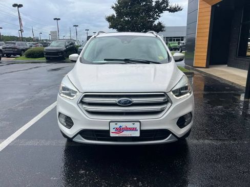Used 2019 Ford Escape Titanium AWD/4WD image 3