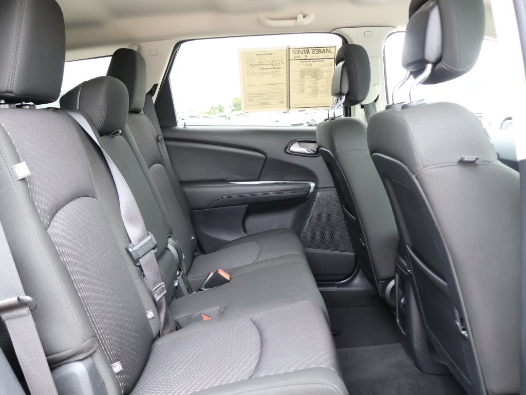 Used 2019 Dodge Journey SE w/ Premium Group FWD image 12