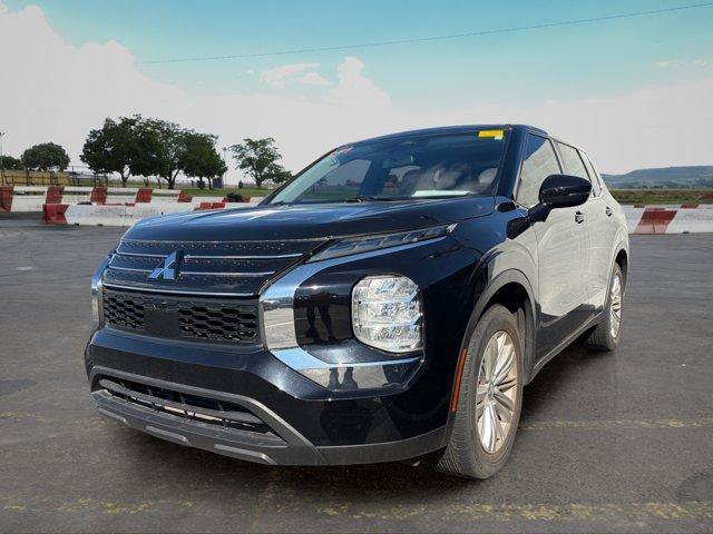 Used 2024 Mitsubishi Outlander ES FWD image 5