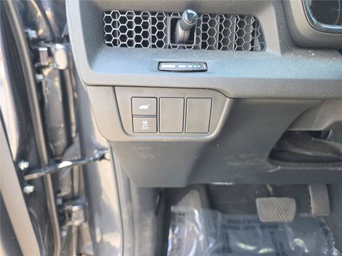 Used 2025 Honda CR-V Sport-L image 18