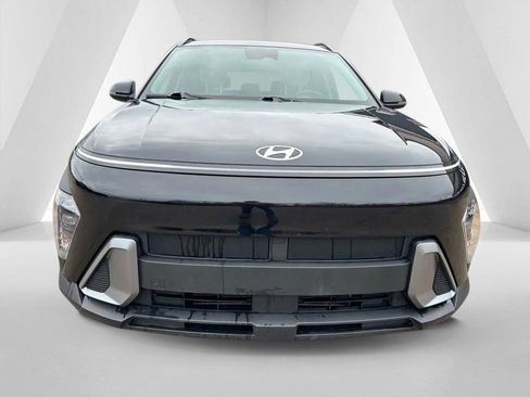 Used 2024 Hyundai Kona SEL w/ Convenience Package image 2