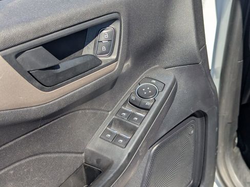 Used 2022 Ford Escape SE FWD image 26