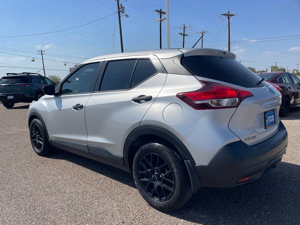 Certified 2020 Nissan Kicks S FWD image 5