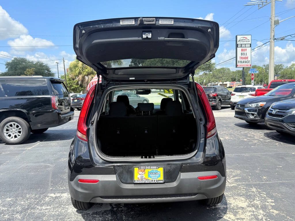 Used 2022 Kia Soul LX w/ Technology Package FWD image 6