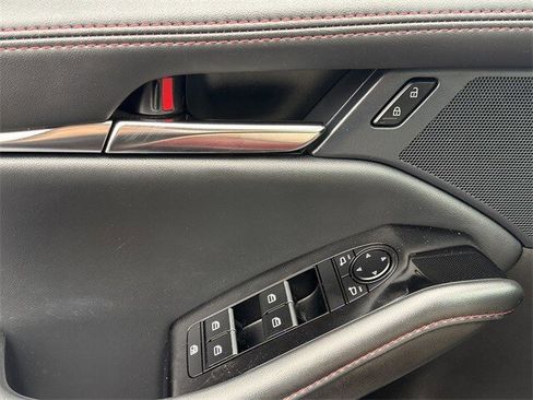 Used 2025 MAZDA MAZDA3 s image 23