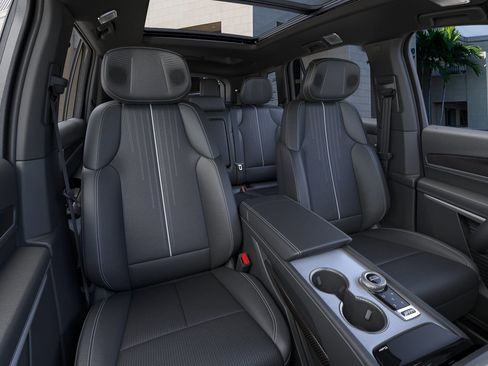 New 2026 Cadillac Vistiq Sport image 16