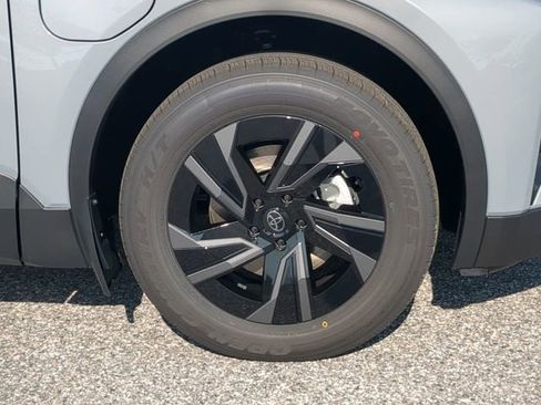 New 2026 Toyota C-HR AWD/4WD image 11
