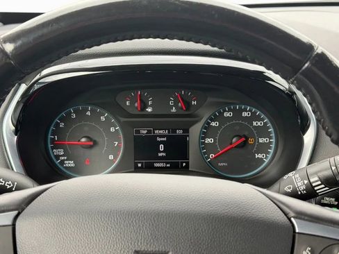 Used 2021 Chevrolet Traverse LT image 18