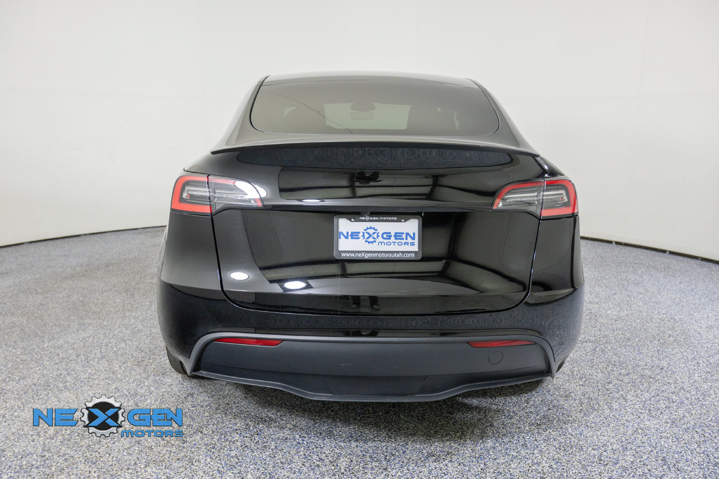 Used 2024 Tesla Model Y Performance AWD/4WD image 7