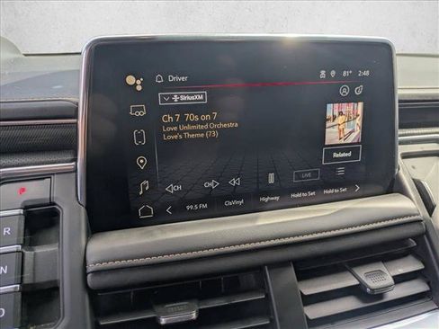 Used 2022 GMC Yukon XL AT4 w/ Technology Package AWD/4WD image 12