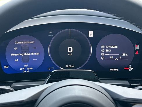 New 2026 Porsche Macan Electric RWD image 30