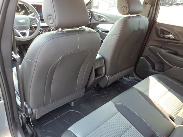New 2026 Chevrolet Trax LT w/ Driver Confidence Package FWD image 7
