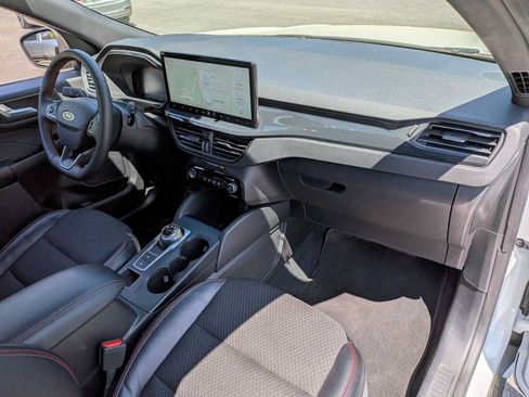 Used 2023 Ford Escape ST-Line AWD/4WD image 24
