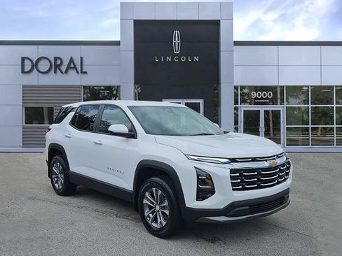 Used 2025 Chevrolet Equinox LT image 1