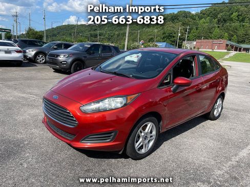 Used 2019 Ford Fiesta SE FWD image 1