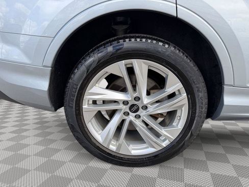 Used 2023 Audi Q7 2.0T Premium Plus w/ Convenience Package AWD/4WD image 12
