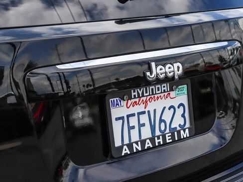 Used 2014 Jeep Compass Sport w/ Power Value Group FWD image 10