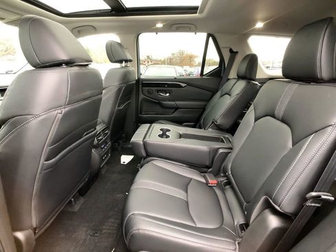 New 2025 Honda Pilot Touring image 23
