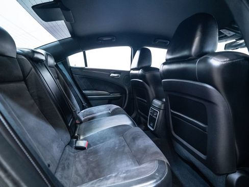 Used 2023 Dodge Charger R/T w/ Plus Group RWD image 33