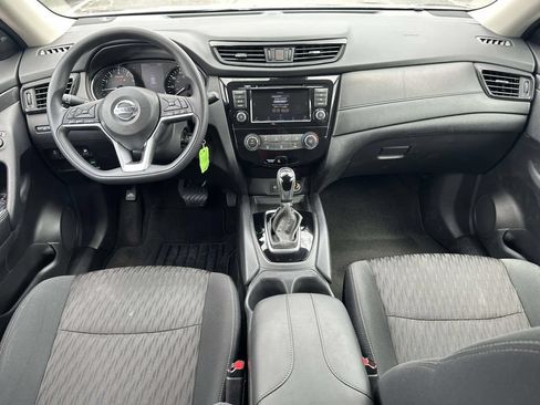 Used 2020 Nissan Rogue S FWD image 13