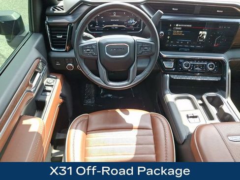 Used 2025 GMC Sierra 2500 Denali Ultimate AWD/4WD image 3