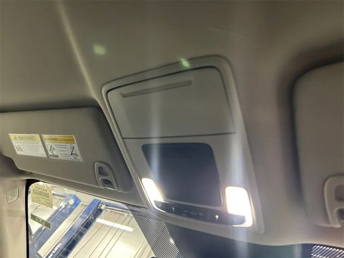 New 2025 Honda Pilot EX-L image 18