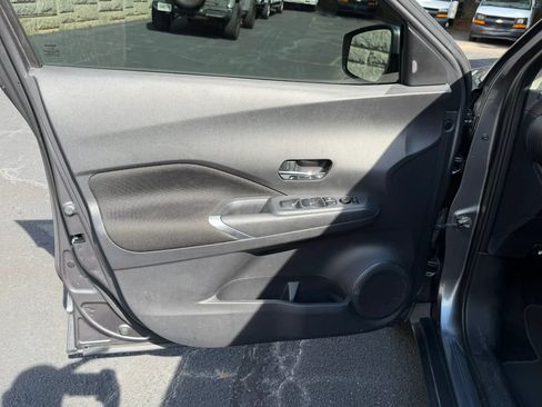 Used 2023 Nissan Kicks SV FWD image 28