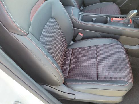 New 2026 Nissan Kicks SR FWD image 11