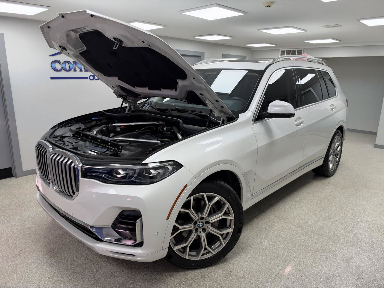 Used 2021 BMW X7 xDrive40i w/ Premium Package AWD/4WD image 35