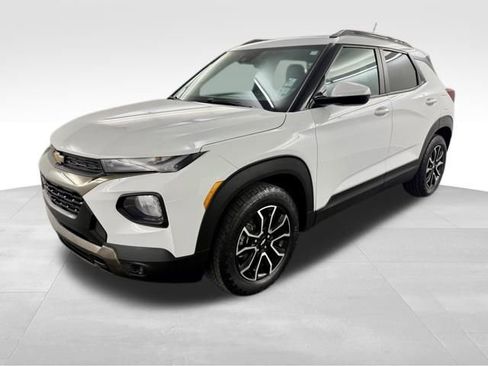 Certified 2023 Chevrolet TrailBlazer ACTIV w/ Sun and Liftgate Package image 4