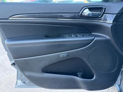 Used 2020 Jeep Grand Cherokee Trailhawk w/ Trailhawk Luxury Group image 16