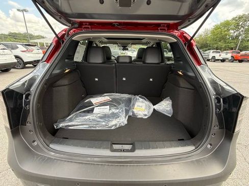 New 2025 Nissan Kicks SR w/ SR Premium Package image 16