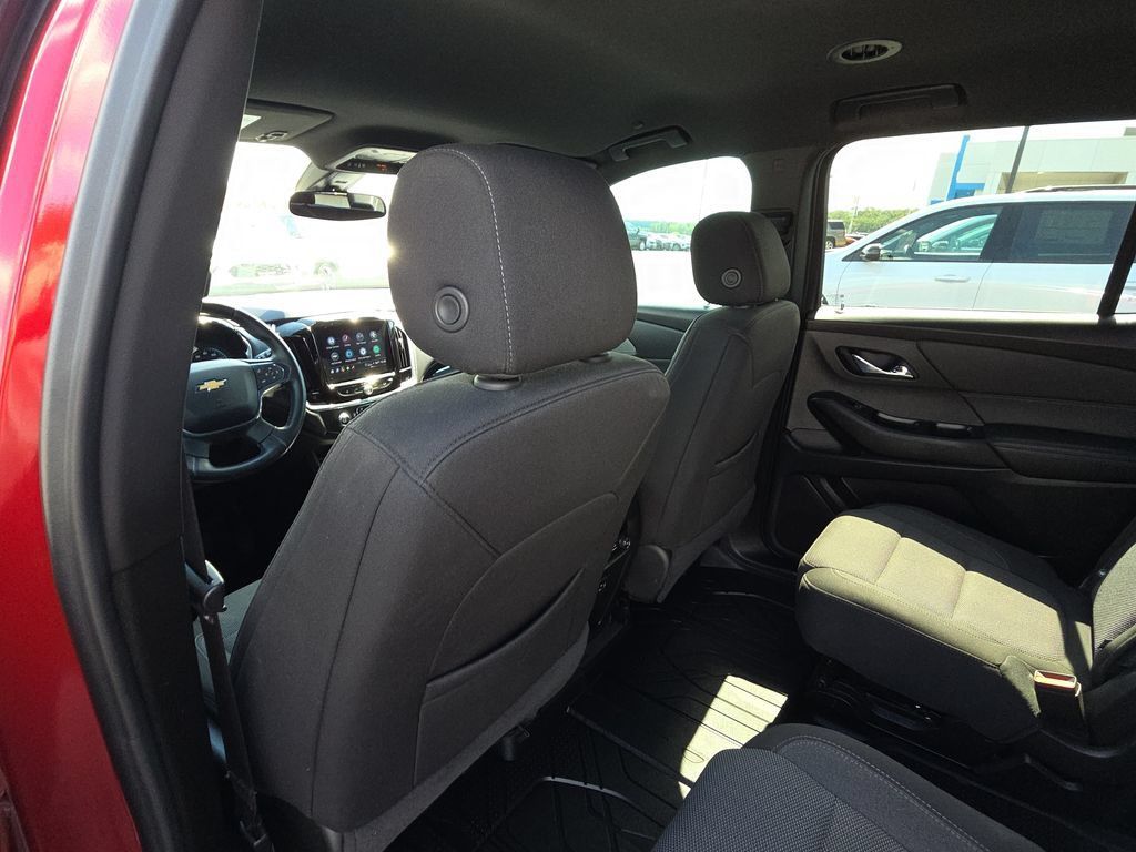 Used 2023 Chevrolet Traverse LT w/ LPO, Floor Liner Package AWD/4WD image 27