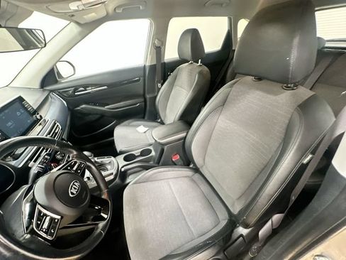 Used 2021 Kia Seltos S FWD image 14