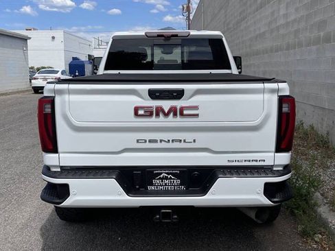 Used 2024 GMC Sierra 3500 Denali w/ Denali Reserve Package AWD/4WD image 10