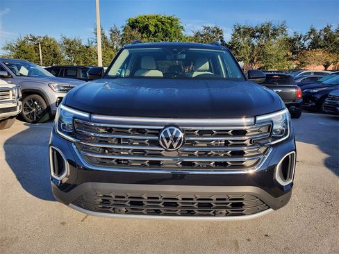 New 2026 Volkswagen Atlas SE image 2