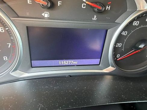 Used 2021 Chevrolet Traverse Premier AWD/4WD image 4